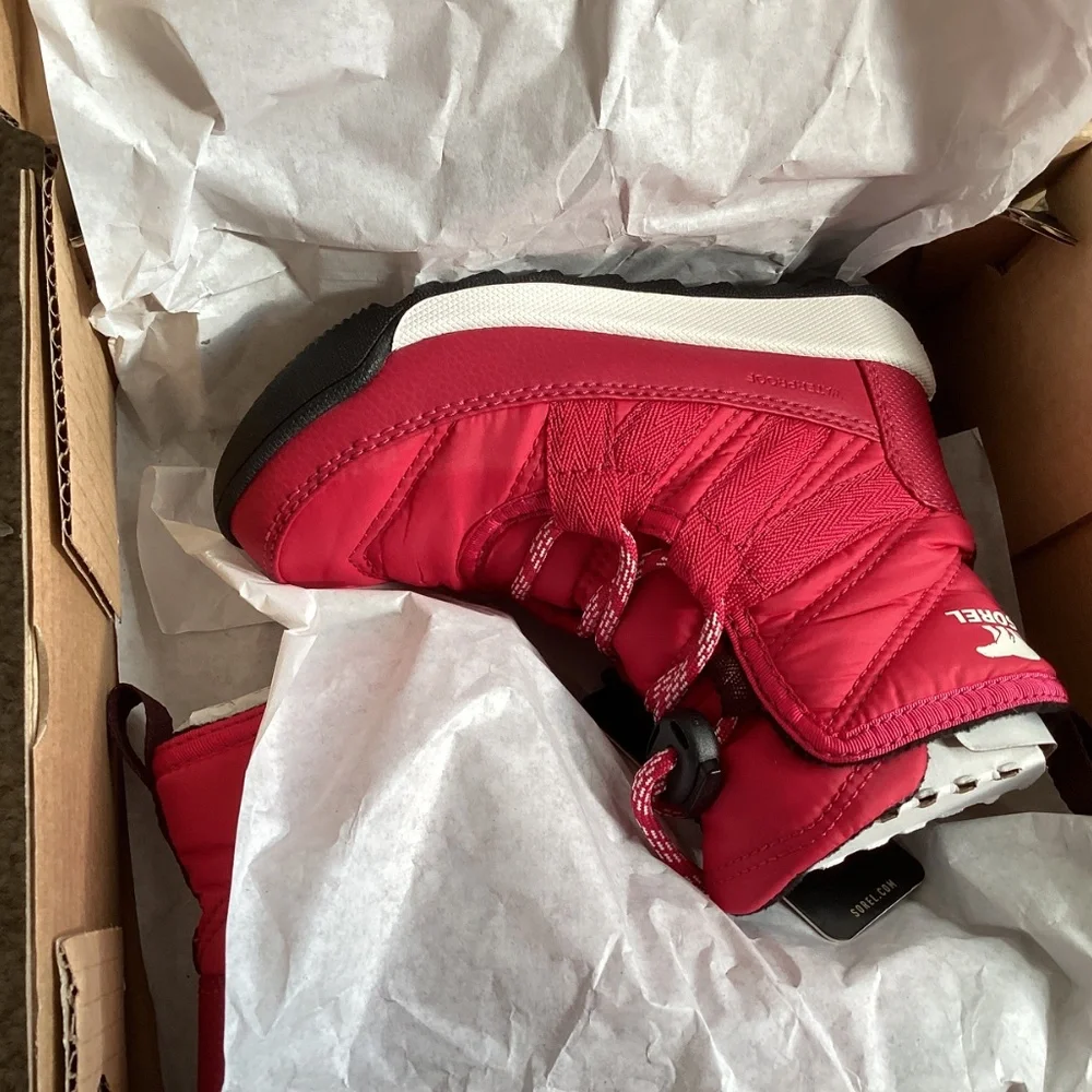 Sorel Boots NIB size 8